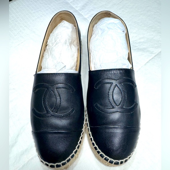 Chanel leather espadrilles 💯Authentic. - Picture 6 of 14